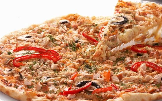   مصر اليوم - تحضير البيتزا باللحم المفروم