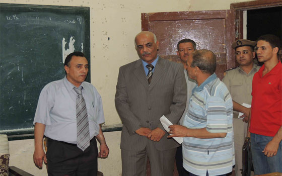   مصر اليوم - مدير أمن سوهاج يتفقد اللجان الانتخابيّة في المحافظة