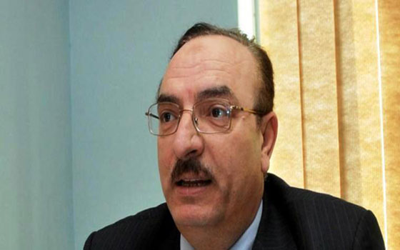   مصر اليوم - صدام مرتضى منصور مع حبيب يعرقل انضمام محمود عزت للزمالك