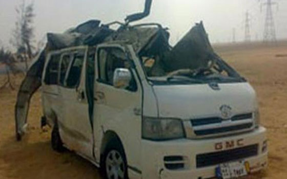 مصر اليوم - إصابة 14 شخصًا في انقلاب سيارة ميكروباص على طريق السويس