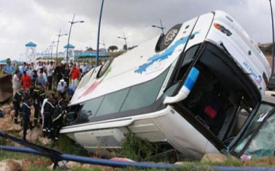   مصر اليوم - إصابة 14 شخصًا في انقلاب حافلة ركاب في طريق بورسعيد دمياط