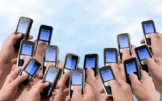   مصر اليوم - تحذير فرنسي من الاستخدام المكثف للموبايل وخطورة أورام في المخ