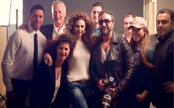   مصر اليوم - أسرة مسلسل اتهام تصل القاهرة لتصوير بعض المشاهد