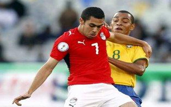   مصر اليوم - عبد الصادق يقترب من إقناع فتحي بالتجديد للأهلي