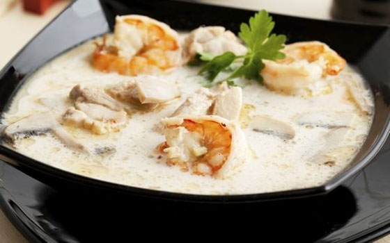   مصر اليوم - القريدس بالكاري وحليب جوز الهند