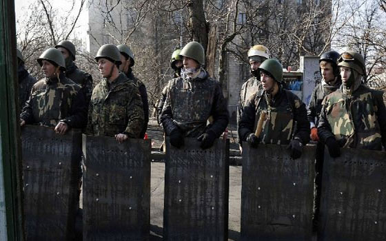   مصر اليوم - 35 قتيلاً في هجوم على شاحنة تقل مصابين في دونيتسك