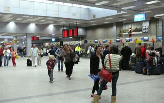   مصر اليوم - مطار الغردقة يستقبل الثلاثاء أولى رحلات السياحة العربيّة