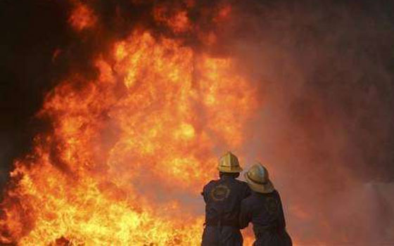   مصر اليوم - ماس كهربائي يتسببُ في حريّق يلتهم 6 منازل في سوهاج