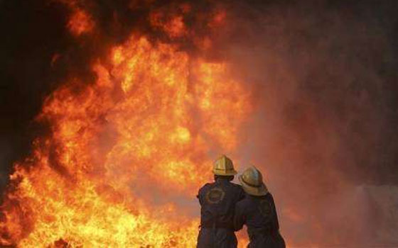   مصر اليوم - نشوب حريّق داخل 4 منازل في سوهاج يلتهمُ 35 ألف جنيه