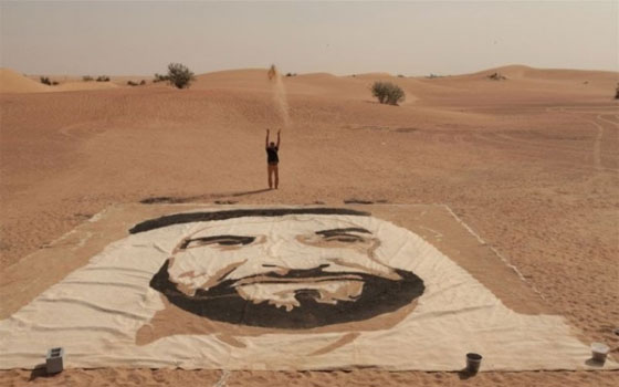 مصر اليوم - لوحة للشيخ زايد في صحراء الامارات تحظى باهتمام واسع