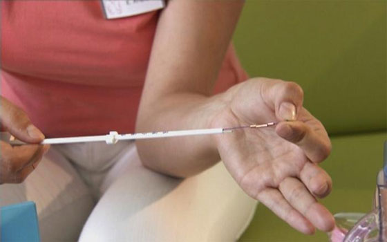   مصر اليوم - سلسلة من النحاس وسيلة حديثة لمنع الحمل