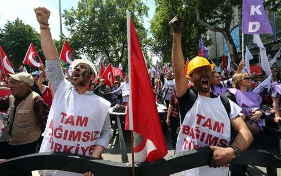   مصر اليوم - توجيه التهم إلى مدير منجم سوما الذي أوقع أكثر من 300 قتيل