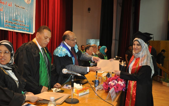   مصر اليوم - جامعة قناة السويس تحتفل بخرِّيجي الدفعة 27 من الأطبّاء