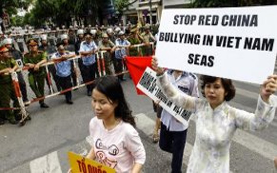   مصر اليوم - فيتنام تشهد اسوأ أعمال عنف ضد الصينيين منذ عقود