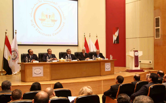   مصر اليوم - العليا للانتخابات تحفظ اتّهام حملة السيسي في ملف المصابيح الموفّرة
