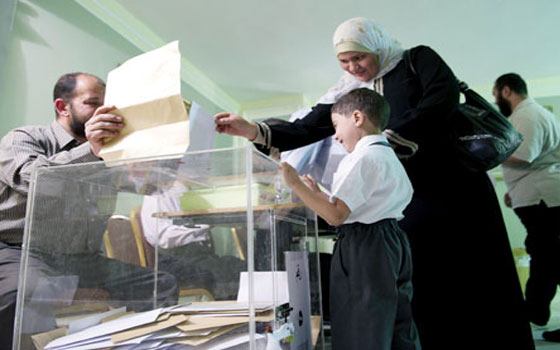   مصر اليوم - عبد الغفار شكر يرحب بالمنظمة الفرانكفونية في مراقبة الانتخابات الرئاسية