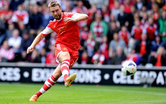   مصر اليوم - ليفربول يقترب من ضم لامبرت من شاوثمبتون