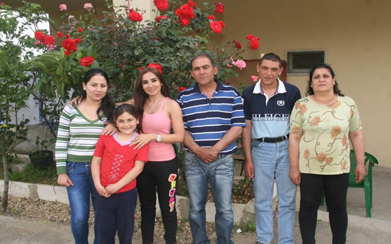   مصر اليوم - داليا كريم تعيد النوم إلى عيون أسرة لبنانيَّة بعد سنوات من الأرق