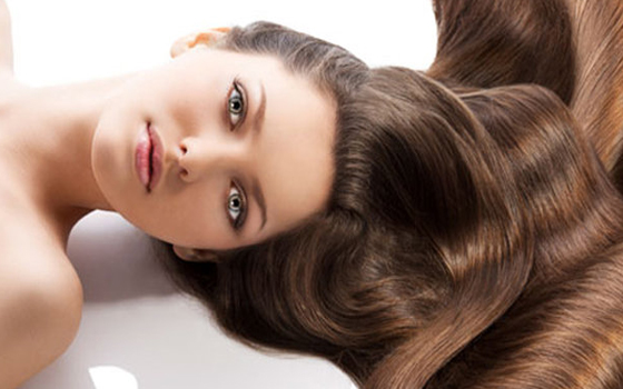 مصر اليوم - تعرفي على نوع شعركِ لتعتني به بطريقة صحيحة