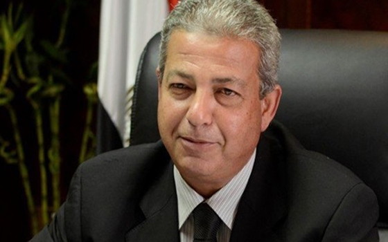   مصر اليوم - عبد العزيز يدعم مركز شباب الزهور في بورسعيد بـ 50 ألف جنيه لتطويره