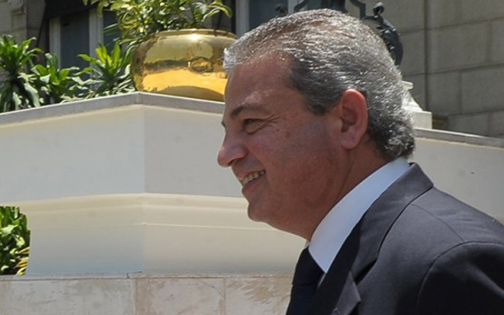   مصر اليوم - عبد العزيز يفتتح الملعب الخماسي المطور في مركز شباب القابوطي