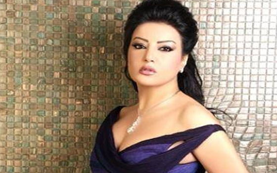   مصر اليوم - سمية الخشاب وطارق علام سفيرين لحملة  خلي بالك على بلادك 