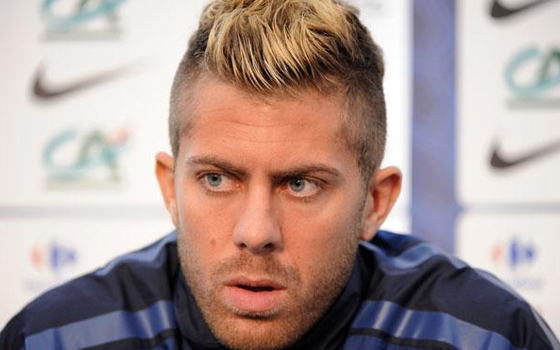   مصر اليوم - فيورنتينا الإيطاليّ يسعى لضمّ جناح باريس سان جيرمان الفرنسيّ