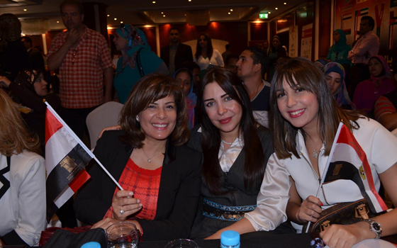   مصر اليوم - تكريم المطربة جنات في مبادرة خلى بالك من بلادك