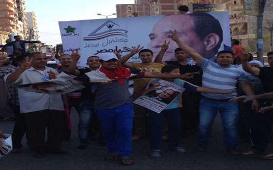 مصر اليوم - حملة مستقبل مصر تنظم مسيرة مؤيدة للسيسي في البحيرة