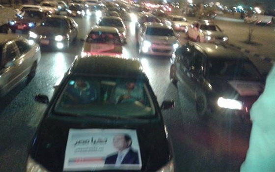 مصر اليوم - مسيرة بالسيَّارات في السويس للتعرّيف ببرنامج السيسي الانتخابي