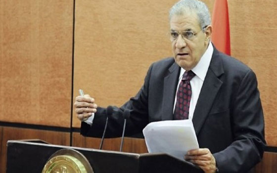   مصر اليوم - محلب يتوجه إلى غينيا الاستوائيّة لبحث العلاقات الثنائيّة بين البلدين