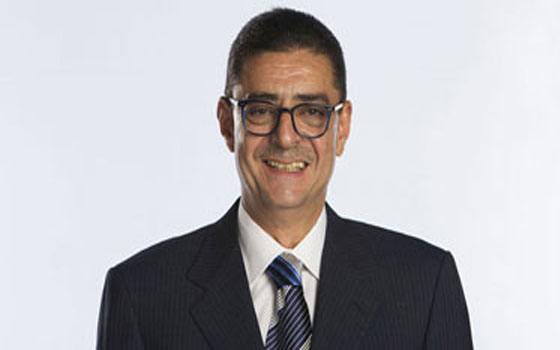   مصر اليوم - محمود طاهر يجتمع بمبروك ولاعبي الأهلي قبل مواجهة سموحة