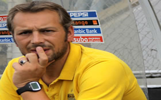   مصر اليوم - الفرنسي سباستيان ديسايير مدرب القطن الكاميروني مرشح لتدريب الأهلي