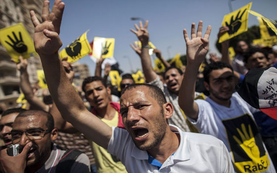   مصر اليوم - توقيف 5 عناصر من جماعة الإخوان في سوهاج