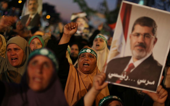 مصر اليوم - أنصار مرسي ينظمون 4 مسيرات لمقاطعة انتخابات الرئاسة في بني سويف