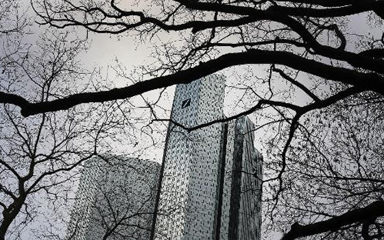   مصر اليوم - دويتشه بنك يعلن ثاني أكبر زيادة في رأسماله بقيمة 8 مليارات يورو