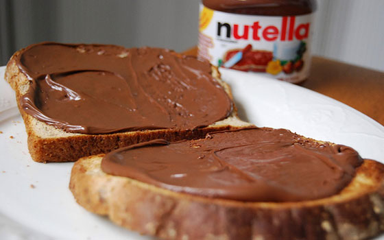   مصر اليوم - احتفالية بمرور 50 عامًا على كريمة نيوتللا الإيطالية