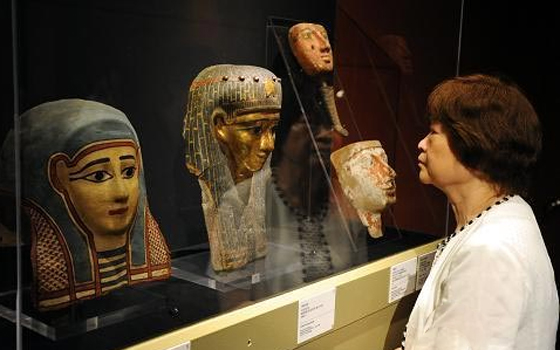 مصر اليوم - الصحافة البريطانيّة تُلقي الضوء على سرقة الآثار المصريّة
