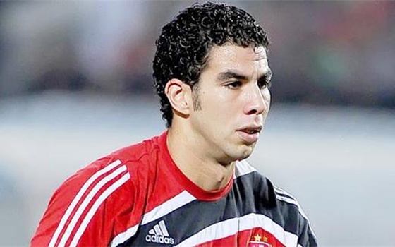   مصر اليوم - الأهلي يمدد عقد شريف إكرامي موسمًا إضافيًا