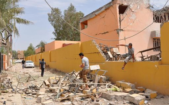   مصر اليوم - هيومن رايتس تتهم الجيش العراقي بأستخدام براميل متفجرة وقصف مستشفى