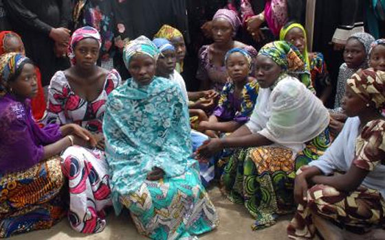   مصر اليوم - ميشيل أوباما تندد بشدة بخطف التلميذات في نيجيريا