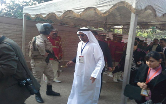   مصر اليوم - رئيس البرلمان العربي يتفقد سير اللّجان الانتخابية في مصر الجديدة ويشيد بها