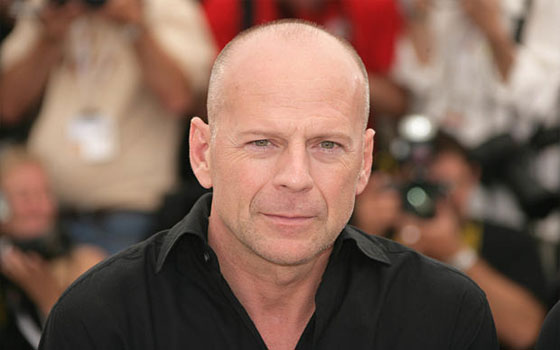   مصر اليوم - النجم الأميركي بروس ويليس أب لأربع بنات