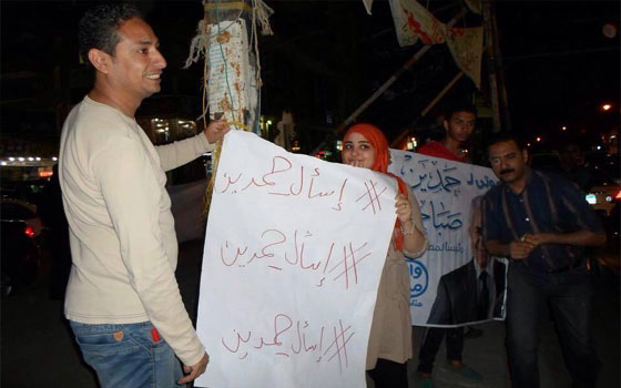 مصر اليوم - حملة صباحي في السويس تواصل شرح برنامج الانتخابي