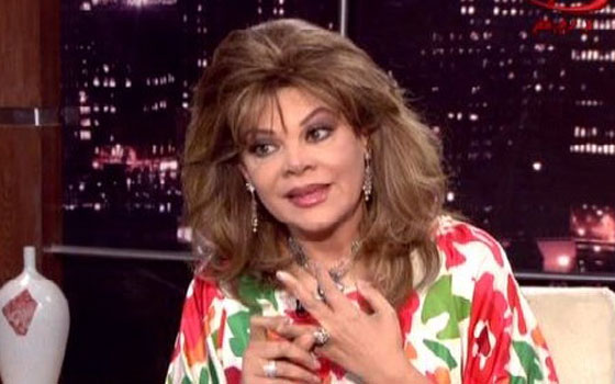   مصر اليوم - أبوالسعود تدلي بصوتها في الانتخابات وتطالب المصريين بالمشاركة