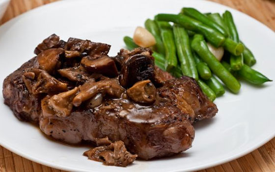   مصر اليوم - شرائح اللحم بالفاصوليا والبصل