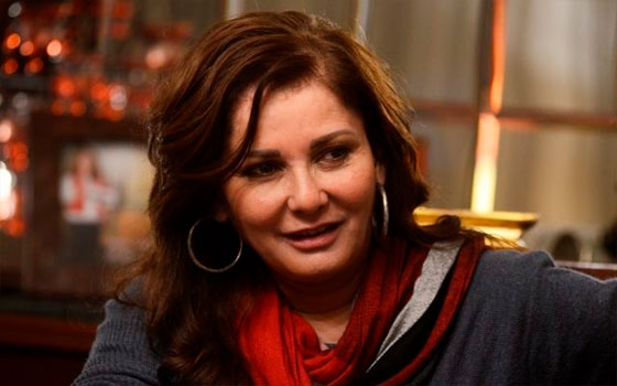   مصر اليوم - آثار الحكيم سعيدة بفوز السيسي وتطالبه بالاختيار الجيّد لمعاونيه