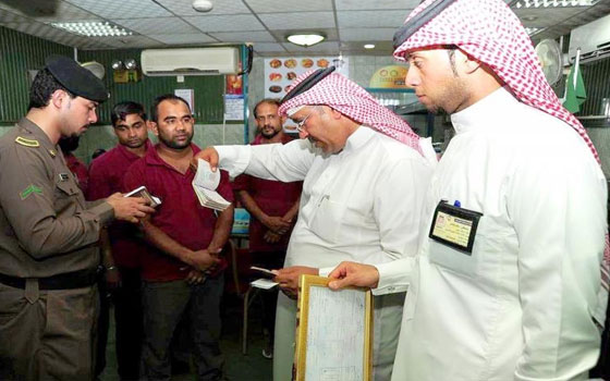   مصر اليوم - مكتب العمل في الشرقية السعودية يواصل جولاته التفتيشية