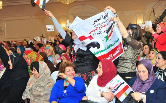 مصر اليوم - السيّسي يُشارك في مؤتمر شعبي حاشد للمرأة المصريّة خلال حملته الانتخابيّة