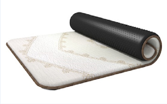 مصر اليوم - شركة تايمز فايف تنتج سجادة صلاة طبيَّة